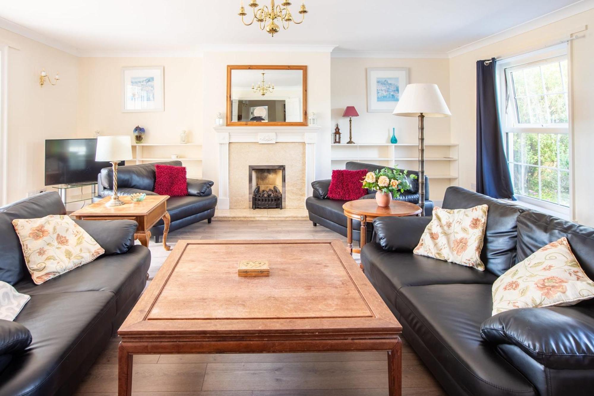 Stunning 6 Bedroom Cottage Near Cornish Coast Bude Exterior photo