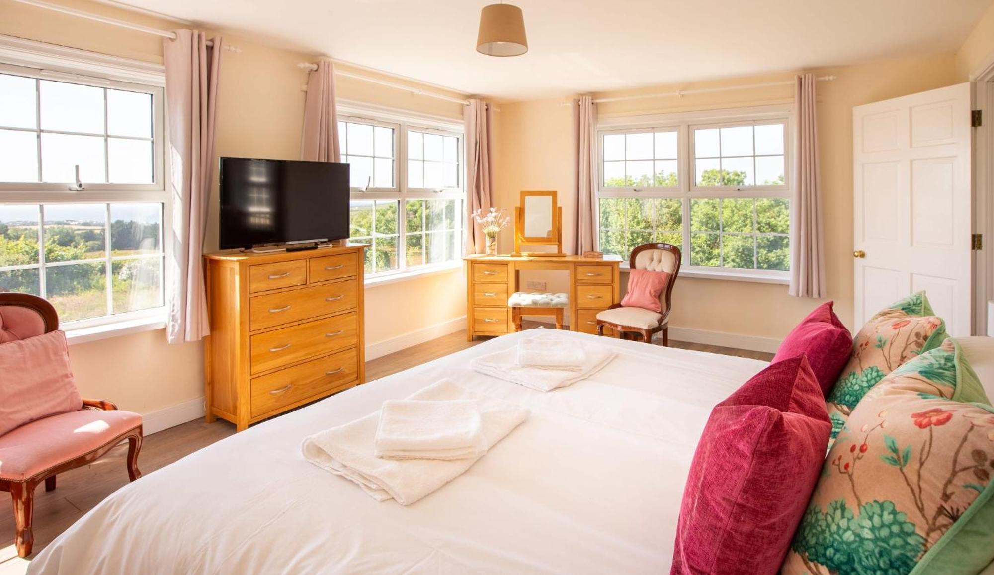 Stunning 6 Bedroom Cottage Near Cornish Coast Bude Exterior photo