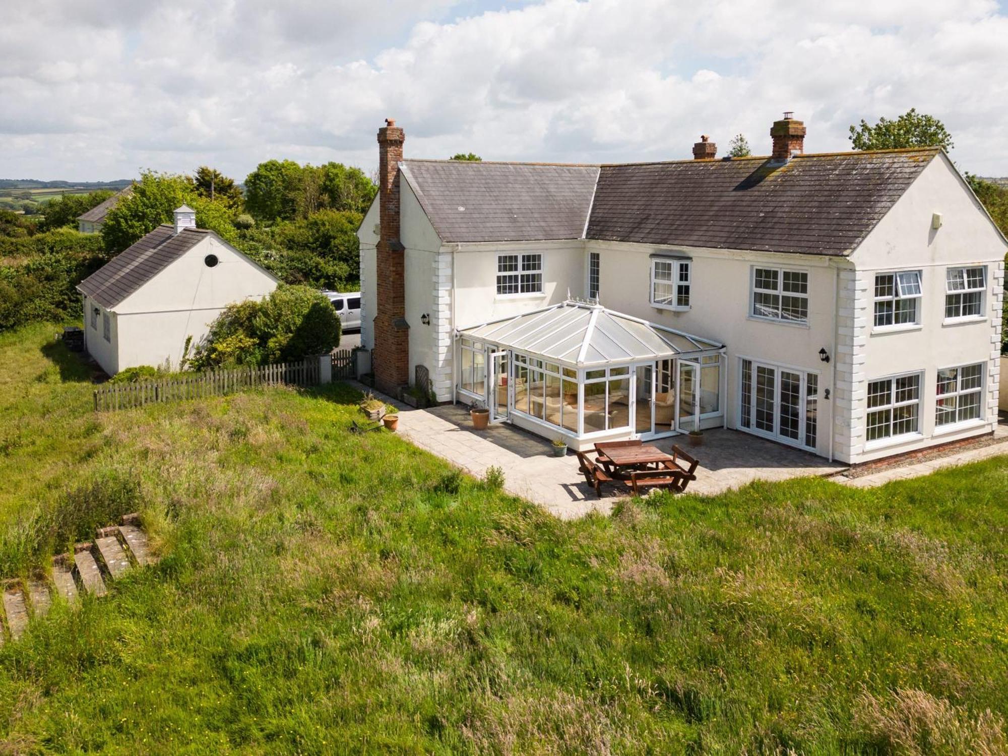 Stunning 6 Bedroom Cottage Near Cornish Coast Bude Exterior photo